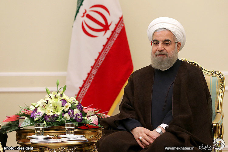 ملت ایران با ایستادگی در برابر فشارها رشد اقتصادی را ادامه می دهد