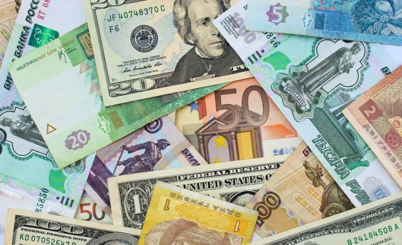 ثبات در قیمت دلار و یورو امروز 8 آذر