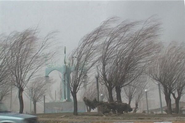 گرد و غبار و وزش باد شدید مهمان ناخوانده فارس