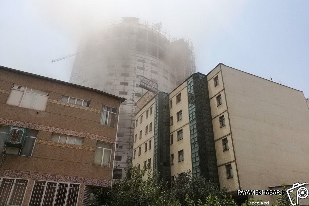 گزارش تصویری| آتش سوزی هتل آسمان شیراز
