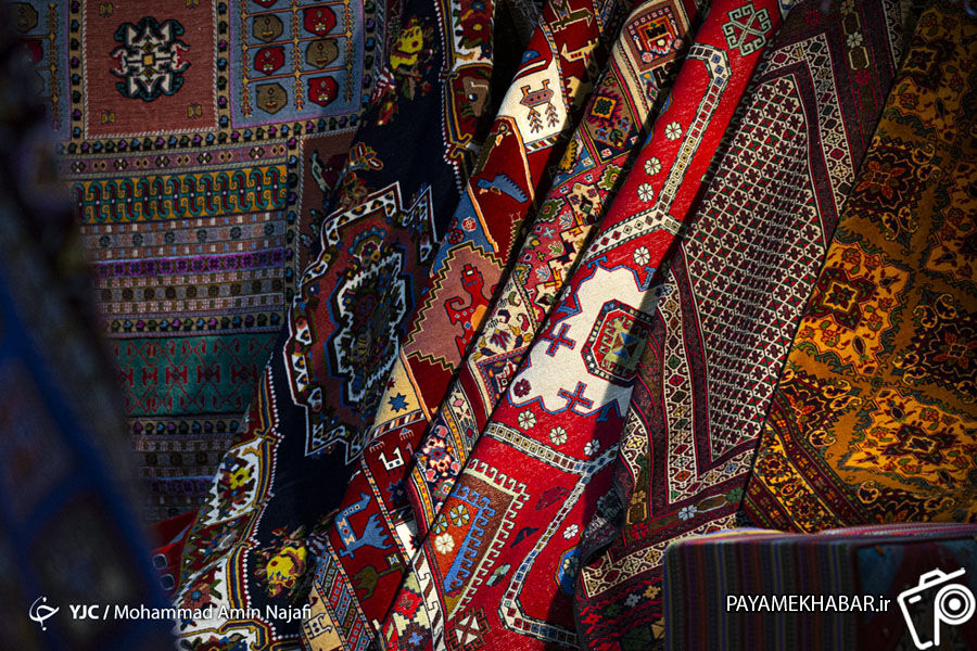 اعطای تسهیلات کم بهره راه نجاتی برای صنعت فرش ایرانی است