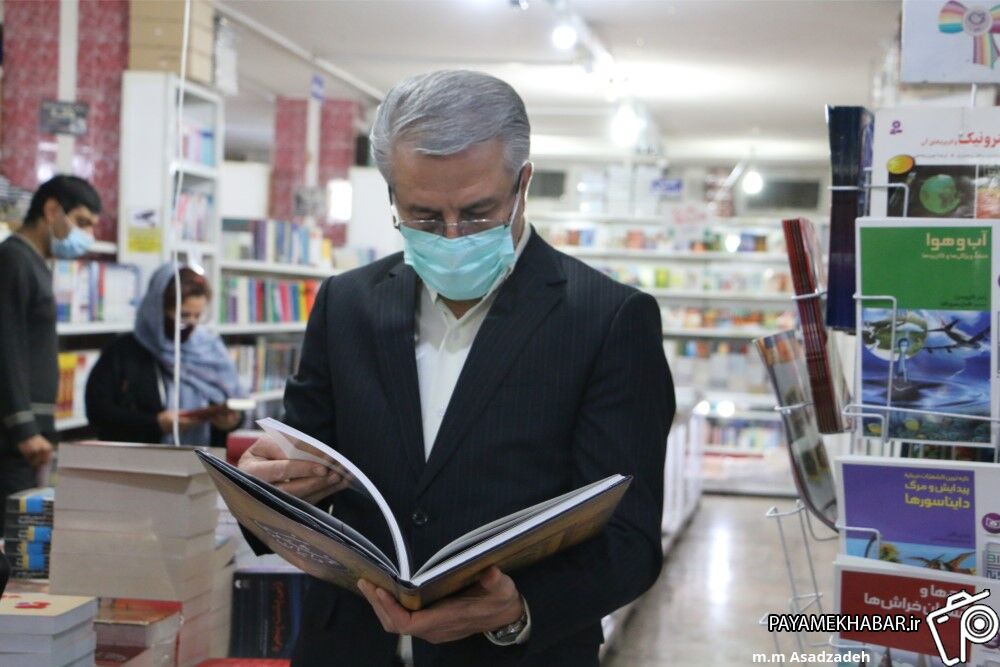 درخواست همکاری برای بالا بردن کتابخوانی در فارس