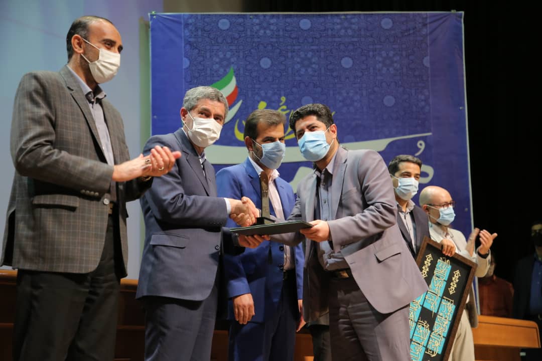شهرداری شیراز در جشنواره《روابط عمومی، هنر مردم داری》حائز رتبه برتر شد