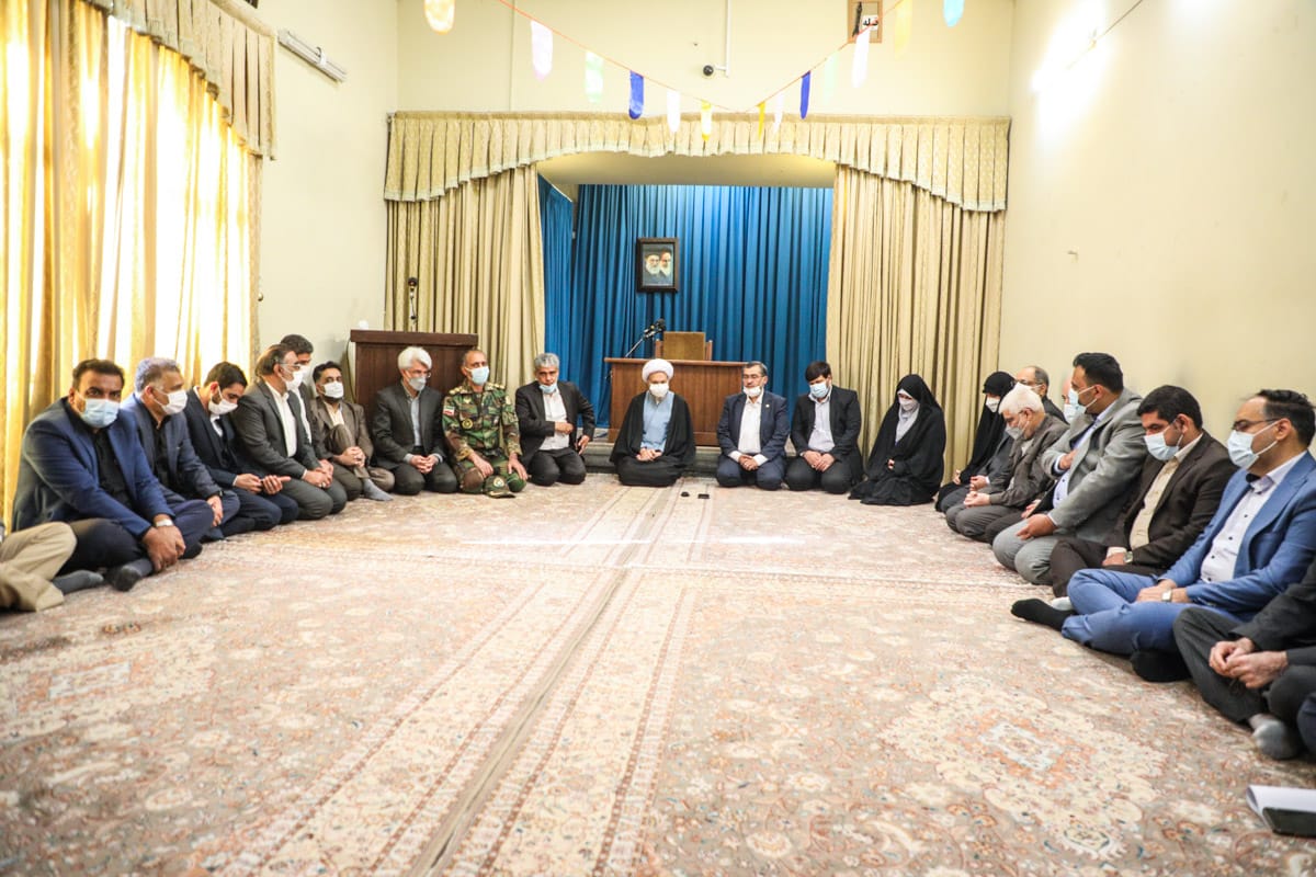 آیت الله دژکام در دیدار نوروزی با جمعی از مسئولان استانی و شهری شیراز: