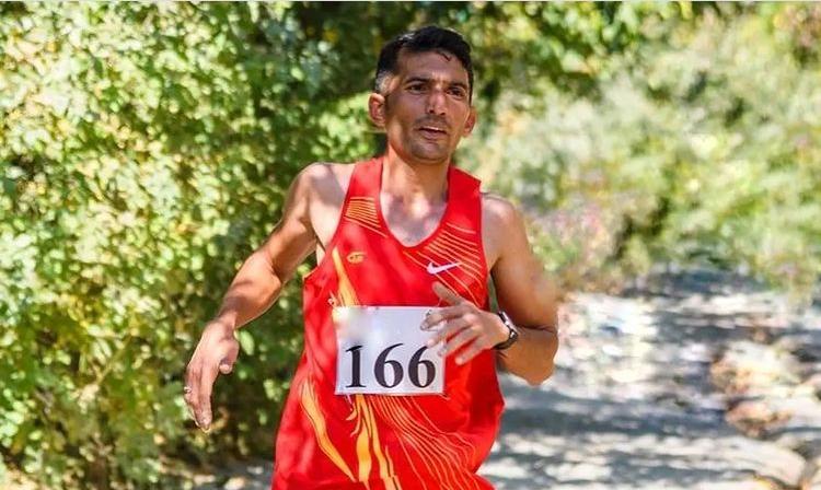 عنوان سوم دونده فارس در مسابقات بین المللی دو کوهستان