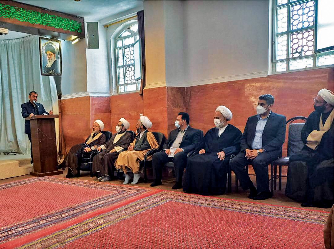 شهردار شیراز در دیدار با روحانیون قرارگاه عمار مطرح کرد: