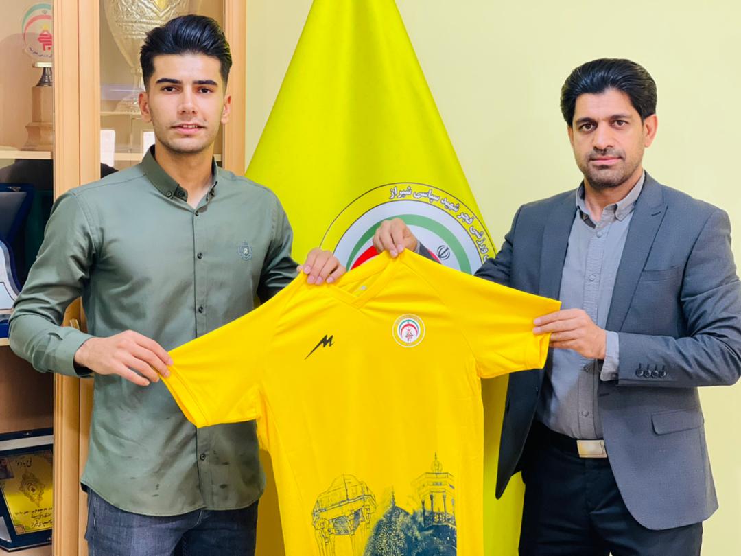 بازیکن فصل گذشته آلومینیوم در فجر شهید سپاسی