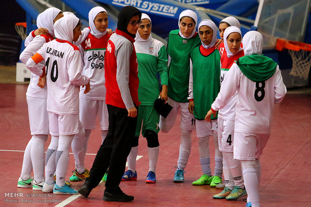 فوتسالیست های فارسی در اردوی تیم ملی بانوان
