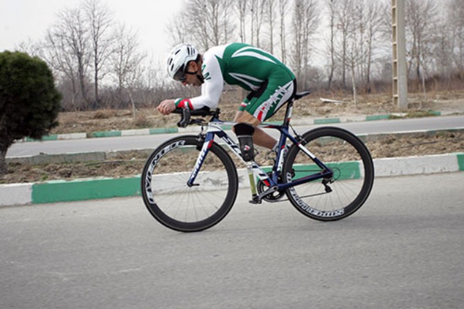 عنوان سوم دوچرخه سواران فارس در مسابقات تایم تریل پیشکسوتان ایران