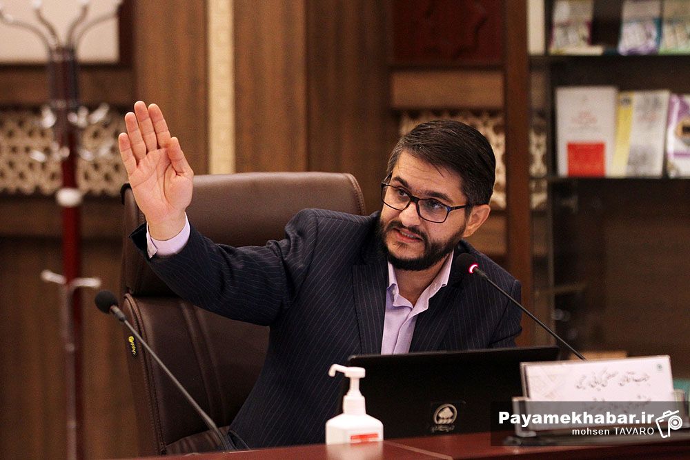 برخورد قاطع با سودجویان در هر دو عرصه فضای حقیقی و مجازی