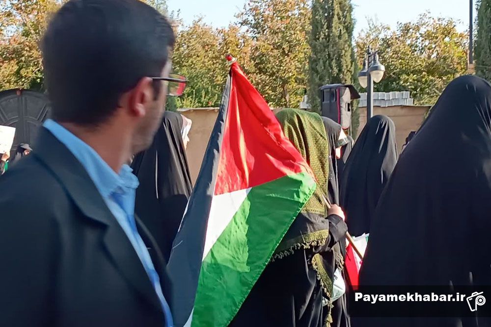 برگزاری راهپیمایی جمعه‌های خشم در استان‌های فارس، قم و خراسان رضوی 