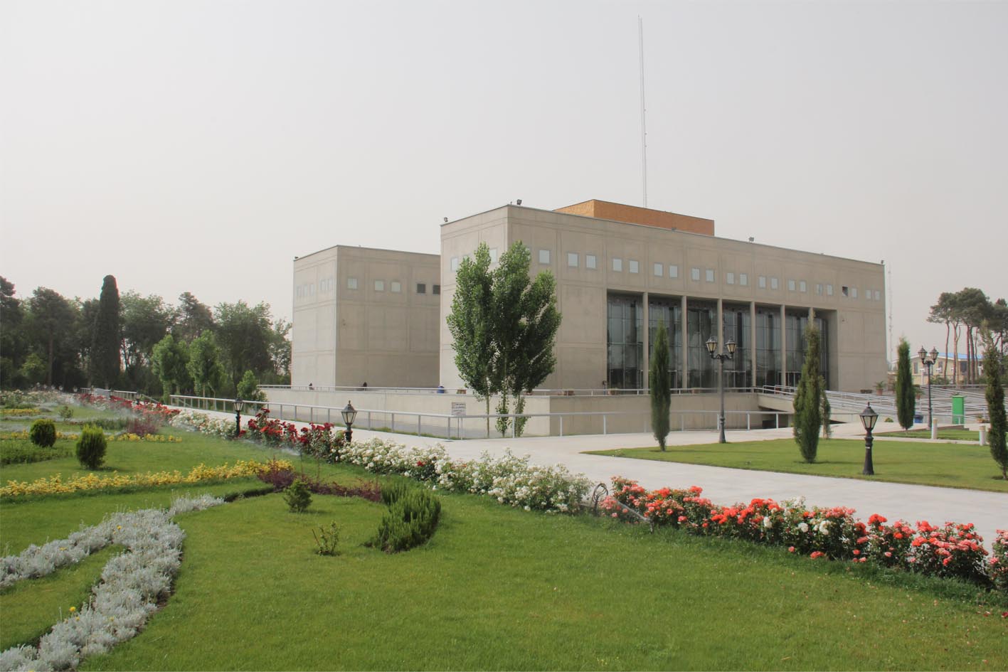 برپایی نمایشگاه عکس و سند قیام 15 خرداد در مدیریت اسناد و کتابخانه ملی منطقه جنوب کشور