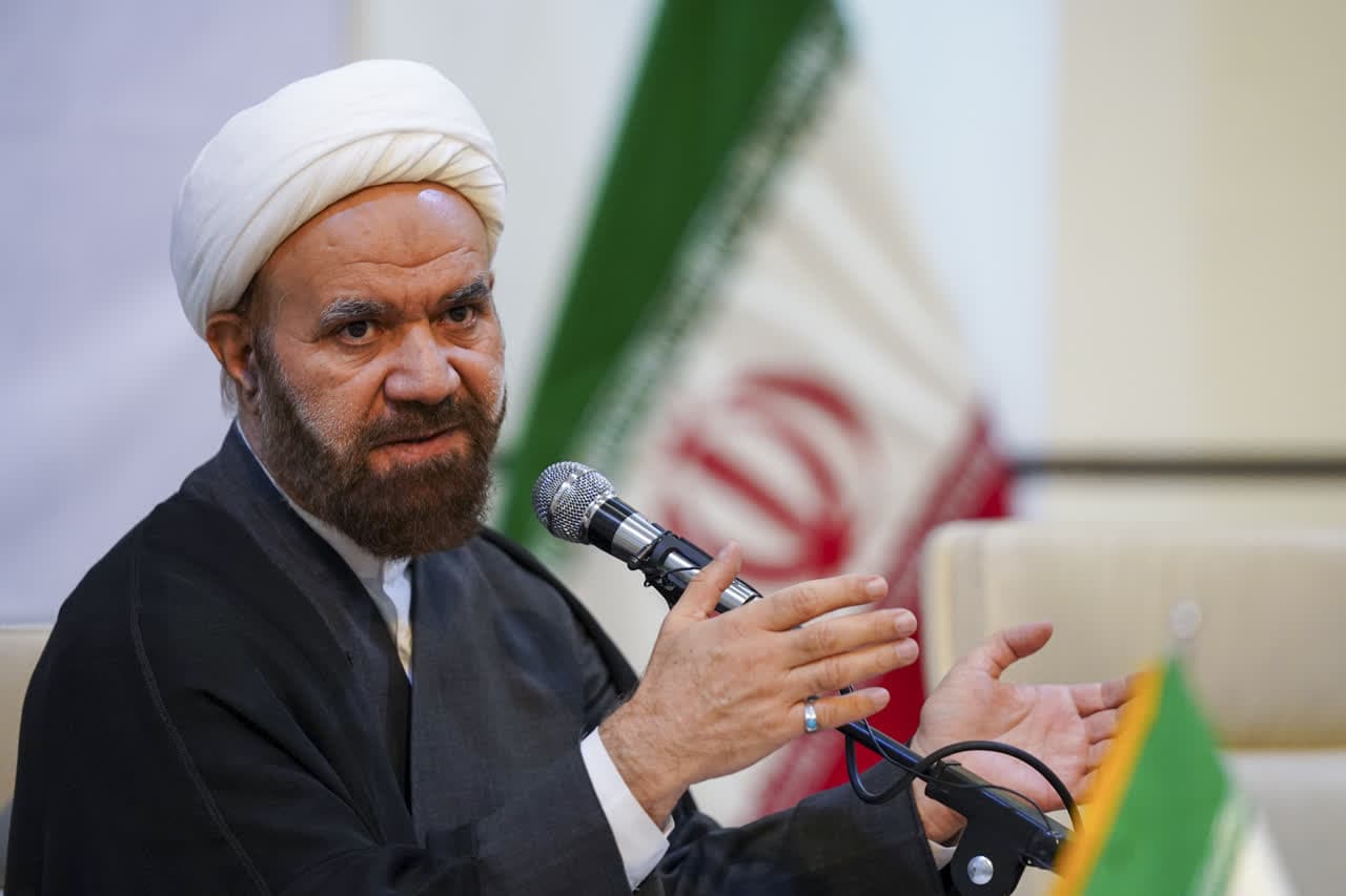 دهه کرامت بهترین فرصت برای معرفی شعائر اسلامی است