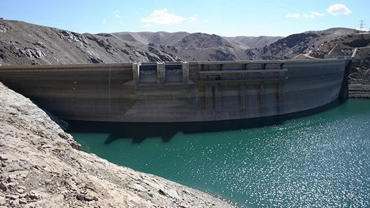 حجم آب سدهای فارس حدود 41 درصد ظرفیت مخازن است