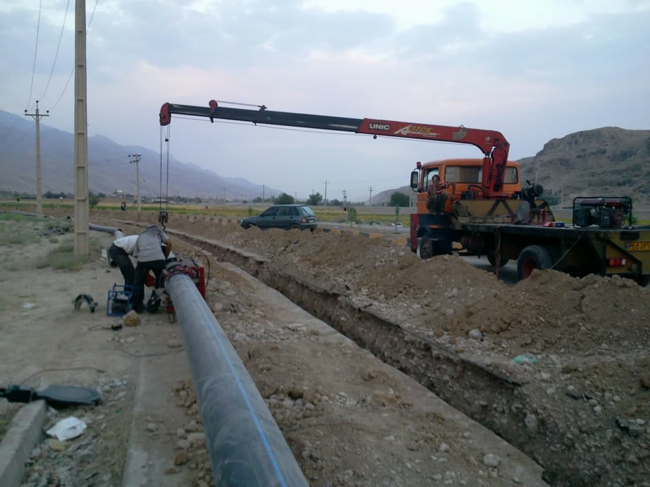 بازسازی شبکه آبرسانی شهر سپیدان، همزمان با پروژه پیاده‌روسازی شهرداری