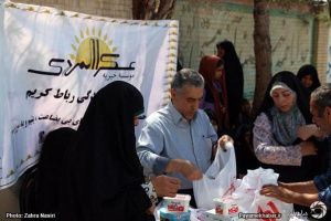 گزارش تصویری/ توزیع سبد کالای رمضانی بین نیازمندان توسط موسسه خیریه عسکرالمهدی (ع)