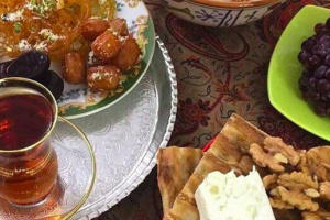 اجرای طرح اطعام مهدوی، افطاری ساده در استان فارس