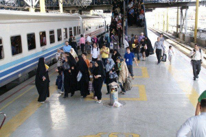 رشد 22 درصدی جابجایی مسافران نوروزی با قطار در شیراز