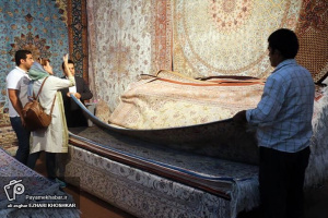 شانزدهمین نمایشگاه سراسری فرش دستباف در اراک گشایش یافت