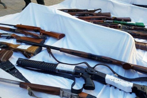 کشف و ضبط سلاح از شکارچی متخلف در پارک ملی بمو