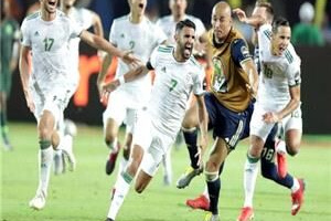صعود الجزایر به فینال با سوپر گل ریاض محرز در دقیقه 95/ سنگال با اشتباه معز حسن فینالیست شد