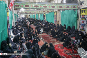 گزارش تصویری/ مراسم روضه عاشورا در بازار وکیل شیراز
