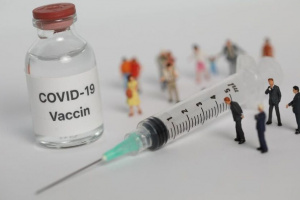 کدام واکسن کرونا برای دوز چهارم بهتر است؟