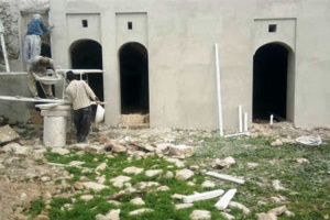 مرمت اضطراری سقف خانه تاریخی ملا آقاجان الیفی در کازرون