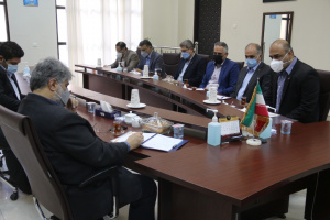 مدیر مخابرات منطقه فارس با اعضای شورای شهر شیراز ملاقات کرد