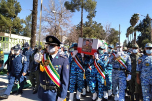 پیکر شهید خلبان «صادق فلاحی» در شیراز تشییع شد