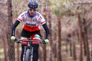 عنوان هشتم رکابزن شیرازی در دوچرخه سواری کوهستان آفریقای جنوبی