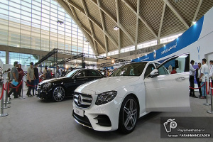 نخستین رویداد خودرویی کشور در شیراز آغاز به کار کرد/ رونمایی از چندین خودرو جدید در نمایشگاه شیراز
