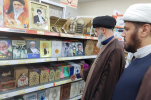 بازدید رئیس عقیدتی سیاسی وزارت دفاع از فروشگاه مرکزی اتکا در کرمانشاه