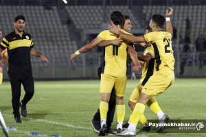 صدرنشینی فجر شهید سپاسی در لیگ دسته یک فوتبال