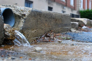 الزام شهرداری به ارائه طرح جامع مدیریت آبهای سطحی شهر شیراز