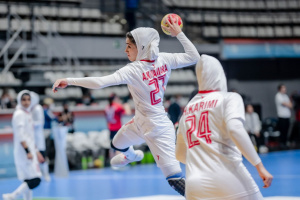 مصاف دختران هندبالیست ایران با ژاپن در قهرمانی آسیا