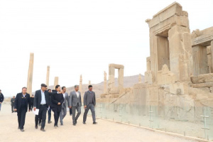 قائم‌مقام وزیر فرهنگ و گردشگری چین وارد شیراز شد