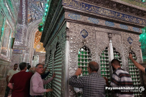 بیش از چهار هزار نفر خدام افتخاری در ایام نوروز در حرم مطهر حضرت شاهچراغ (ع) خدمت رسانی کردند