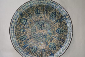 حفاظت و مرمت ظرف سفالی (دیس) منقوش لعابدار دوره ایلخانی