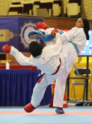 نتایج ورزشکاران فارس در رقابت های برترین های کاراته ایران
