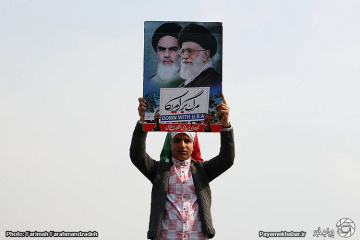 راهپیمایی مردم تهران در روز ۲۲ بهمن