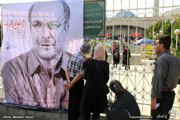 تجمع هواداران قالیباف در مسجد دانشگاه شیراز