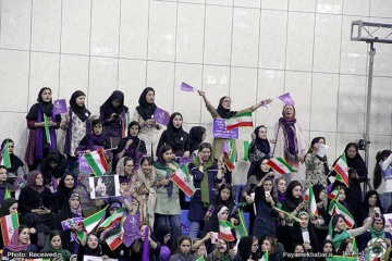 تجمع هواداران جهانگیری و روحانی در شیراز