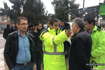 حضور شهردار شیراز در محل سیلاب