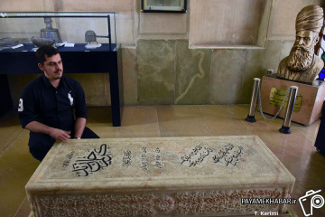 بازدید گردشگران از موزه پارس