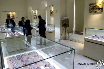 نمایشگاه شهاب سنگ در کاخ گلستان