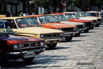 گردهمایی خودروهای کلاسیک در همدان