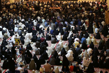 احیا شب ۱۹ ماه مبارک رمضان در حرم حضرت شاهچراغ (ع)