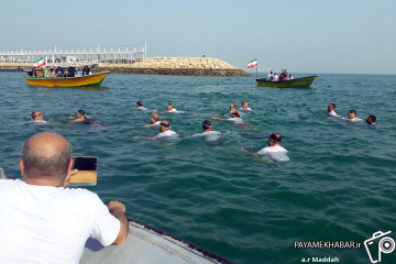 شنای جانبازان فارس در خلیج فارس به مناسبت سالروز س