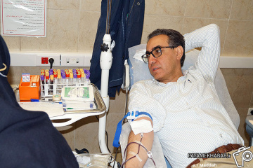 اهدای خون جمعی از مسئولین و مردم